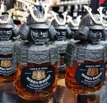 NIKKA GOLD &amp; GOLD KABUTO SAMURAI WHISKY 0,7L