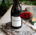 WINO KALIFORNIJSKIE BREAD &amp; BUTTER PINOT NOIR CZERWONE WYTRAWNE 0,75L DELIKATNOŚĆ WANILII PROSTO Z USA