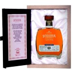 POLSKA WÓDKA STARZONA W BECZKACH/TEMPRANILLO 0,7L + PUDEŁKO