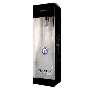 PRAVDA VODKA 0,7L + KARTONIK