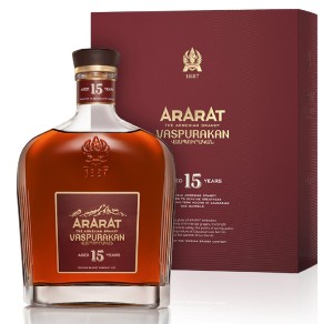 BRANDY ARARAT 15YO VASPURAKAN 0,7L + KARTON