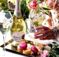 SZAMPAN PERRIER JOUET BLANC DE BLANC 0,75L + KARTONIK