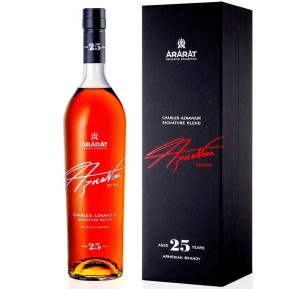 BRANDY ARARAT 25YO CHARLES AZNAVOUR 0,7L + OPAKOWANIE