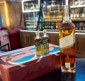 JOHNNIE WALKER ULTIMATE 18YO WHISKY 0,7L + 2 MINI