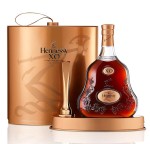 HENNESSY XO HOLLIDAYS GIFT BOX  EOY  COGNAC 0,7L