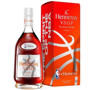HENNESSY V.S.O.P. NBA GIFT BOX 0,7L + OPAKOWANIE