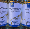 WINO WŁOSKIE MEZZACORONA CLASSICI PINOT GRIGIO TRENTINO DOC BIAŁE WYTRAWNWE 0,75L