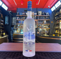 WÓDKA FRANCUSKA GREY GOOSE 1L WIĘCEJ DELIKATNOŚCI I AROMATU NA WYMAGAJĄCE OKAZJE