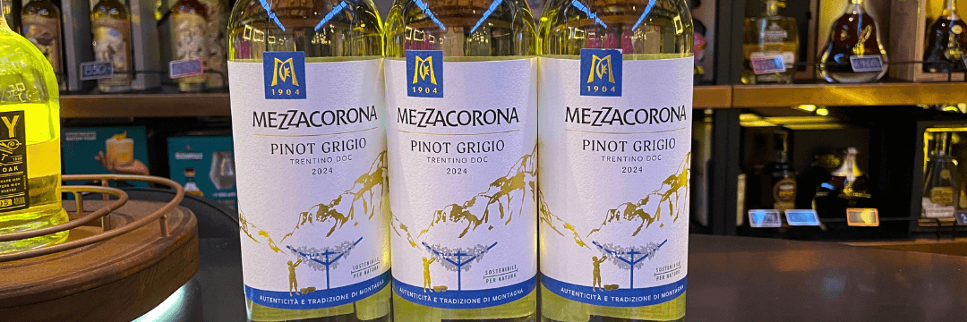 WINO WŁOSKIE MEZZACORONA CLASSICI PINOT GRIGIO TRENTINO DOC BIAŁE WYTRAWNE 0,75L ŚWIEŻOŚĆ TRENTINO